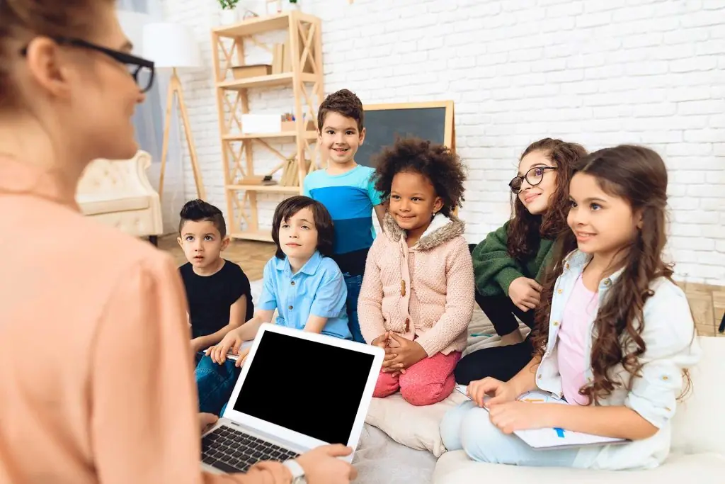 Business Kids vasaros stovykla